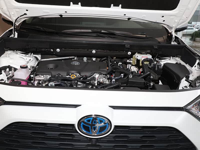 一汽丰田 rav4荣放 2021款 改款 双擎 2.5l cvt两驱精英版