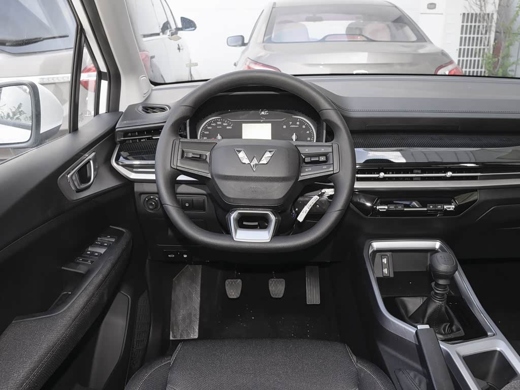 申科易购重庆恒菱销售中心>上汽通用五菱>五菱佳辰>2022款1.