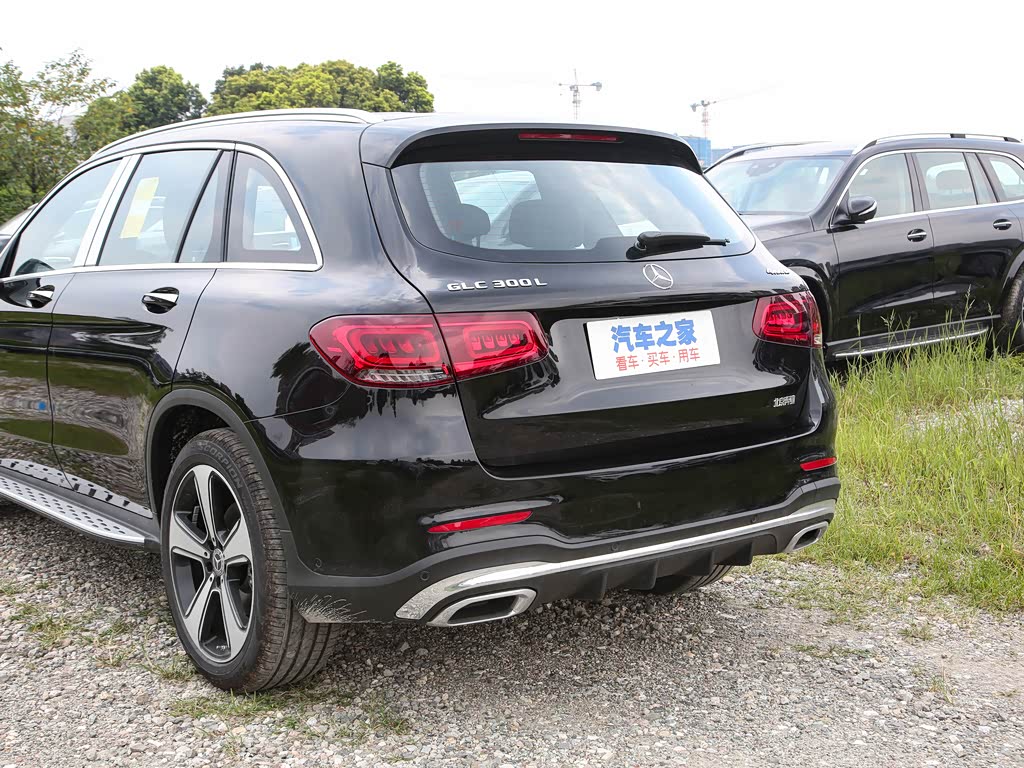 北京奔驰 奔驰glc 2022款 改款 glc 300 l 4matic 动感型臻藏版
