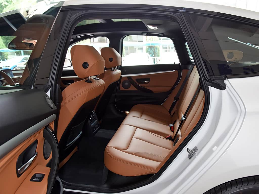 宝马(进口) 宝马3系gt 2020款 330i m运动曜夜版 车厢座椅