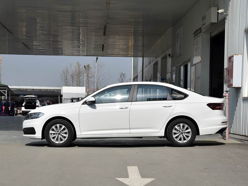 上汽大众 朗逸 2022款 1.5l 自动风尚版