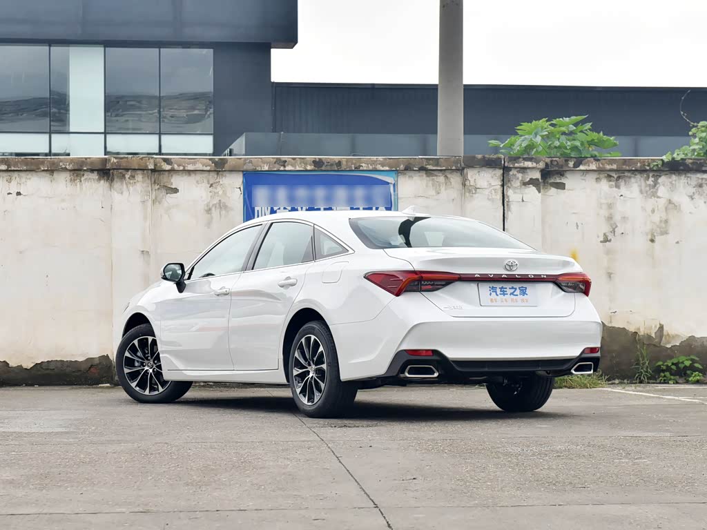 一汽丰田 亚洲龙 2023款 2.0l 臻选版