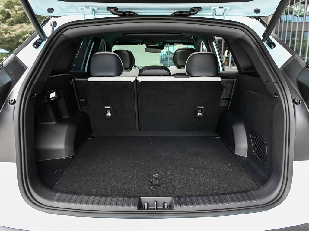 吉利汽车 博越l 2023款 1.5td 雷神hi·f super 睿