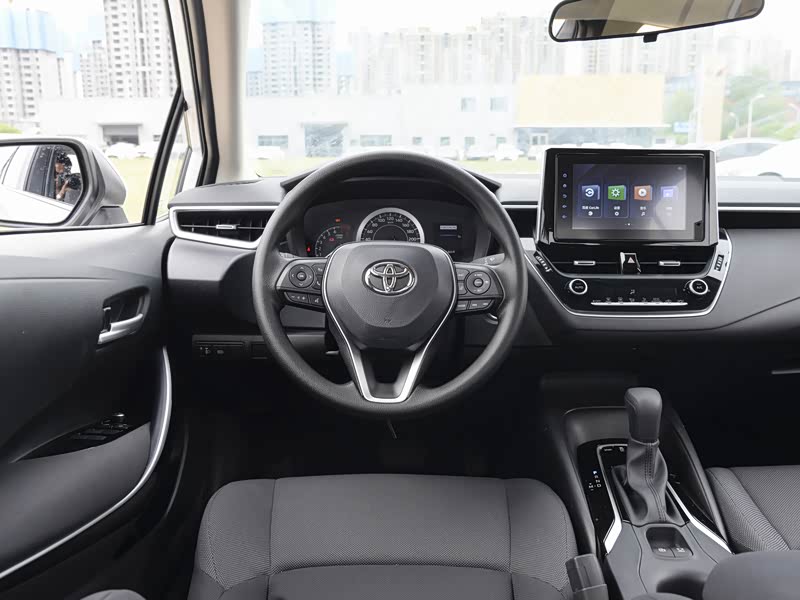 广汽丰田 凌尚 2023款 2.0l 领先版