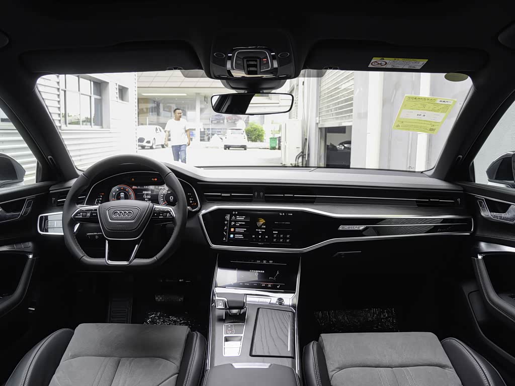 一汽奥迪 奥迪a6l 2023款 改款 45 tfsi quattro 尊享动感型