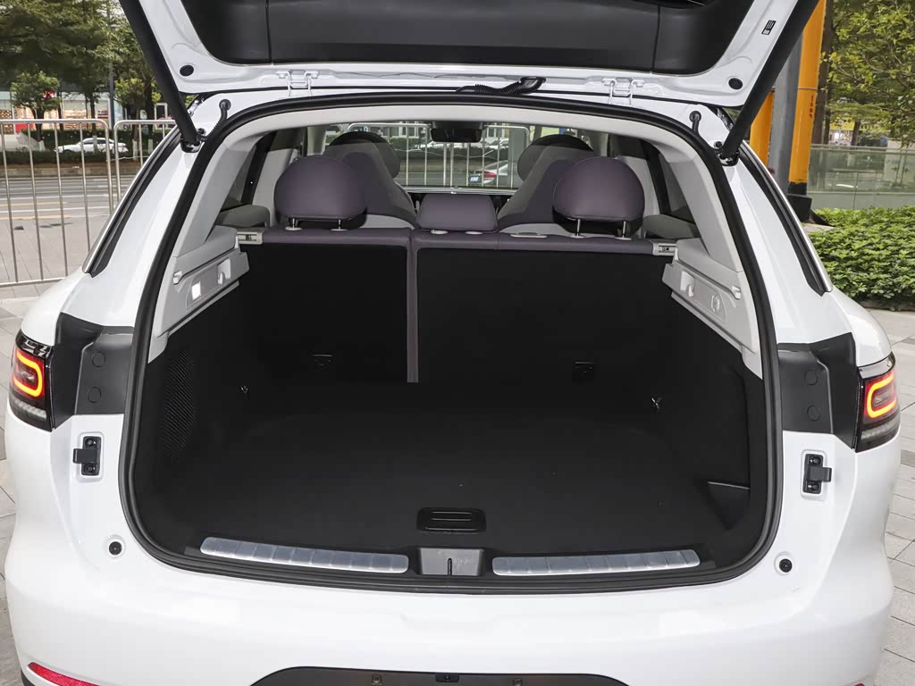 【图解图片_北京零跑体验中心乐多港店零跑c11图片】-汽车之家