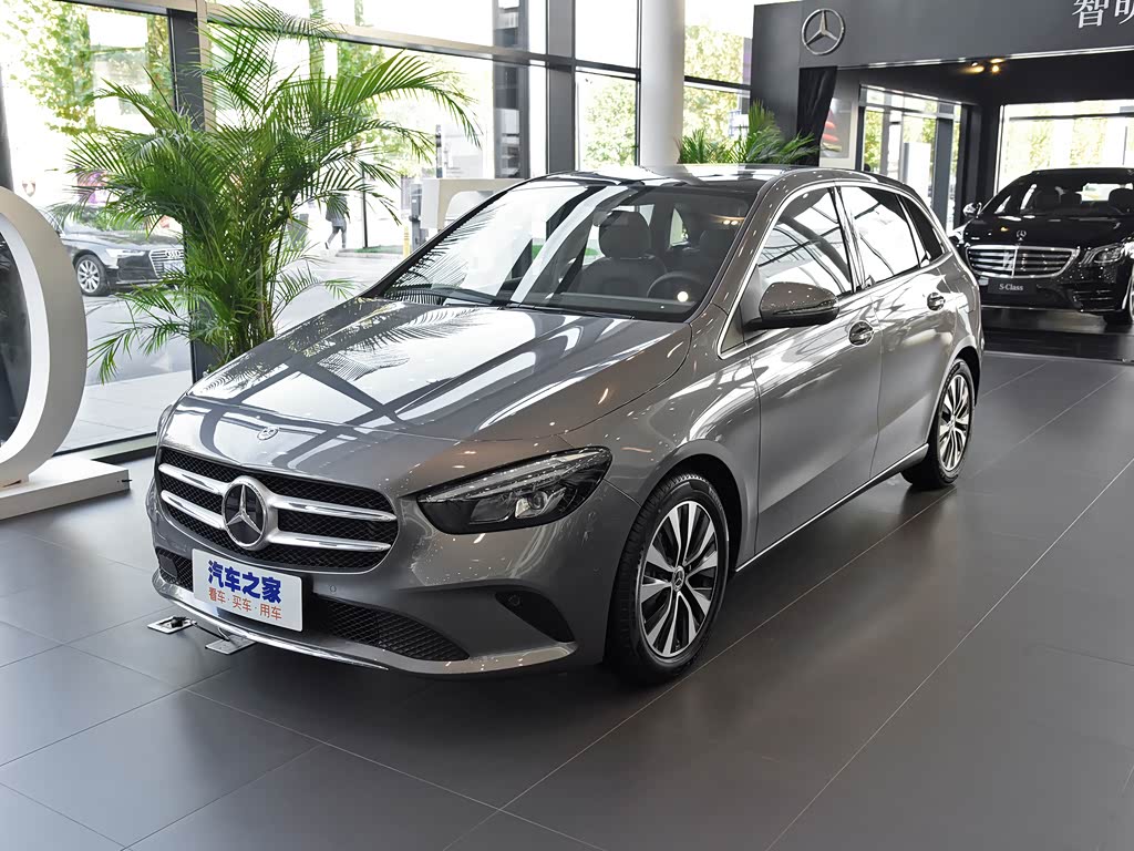 奔驰(进口) 奔驰b级 2021款 b 200 动感型