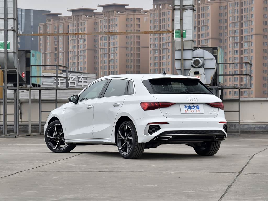 一汽奥迪 奥迪a3 2022款 sportback 35 tfsi 时尚运动型