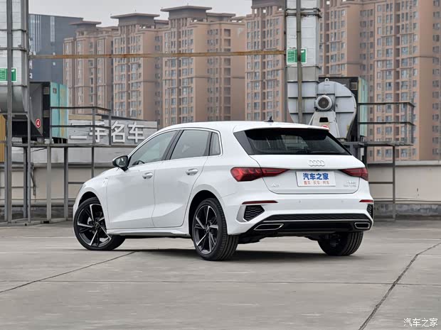 奥迪a32023款 a3l limousine 35 tfsi 豪华运动型深圳增特奥迪电话