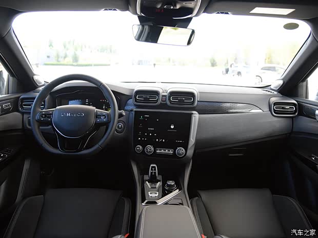 领克02热销中 购车让利8000元