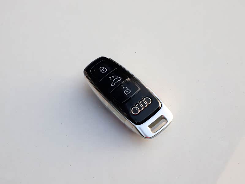 奥迪(进口) 奥迪q8 2021款 45 tfsi 豪华致雅型