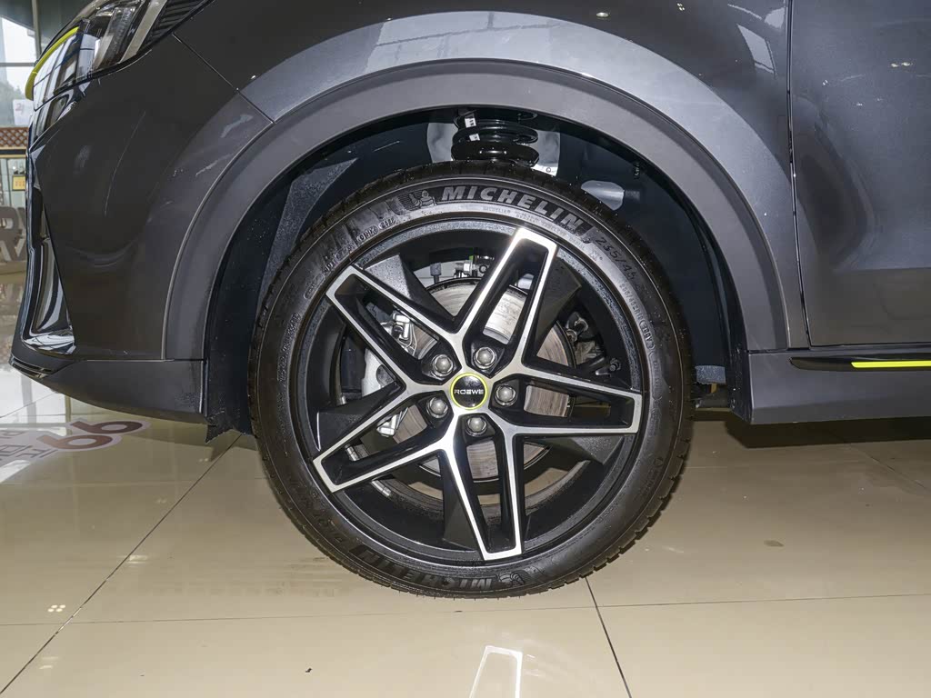 上汽集团 荣威rx5 2022款 plus 330tgi 手动领潮智享版