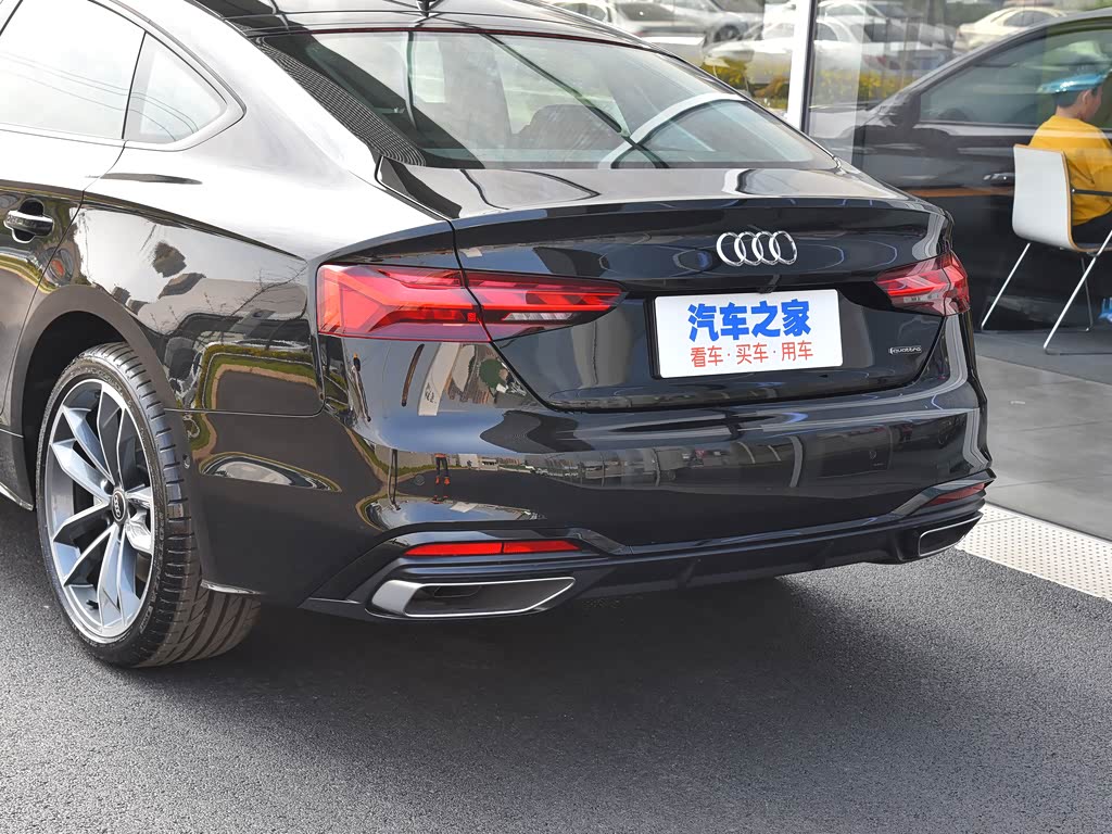 奥迪(进口) 奥迪a5 2023款 sportback 45 tfsi quattro 臻选动感型