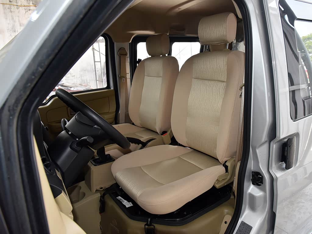 东风小康 东风小康c35 2019款 1.5l基本型Ⅱ厢车国vi dk15