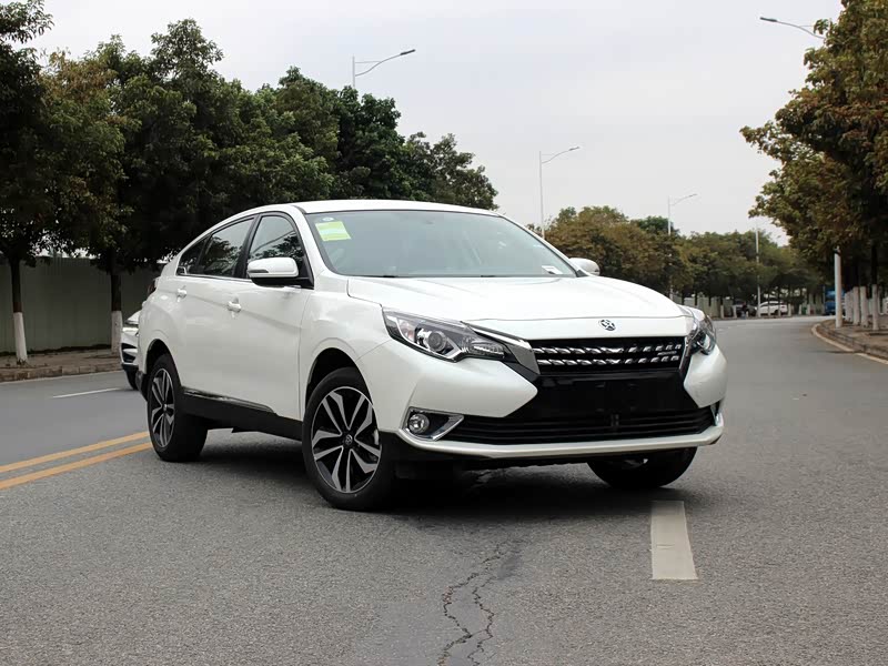 东风启辰 启辰t90 2018款 1.4t 手动智联风尚版 国v