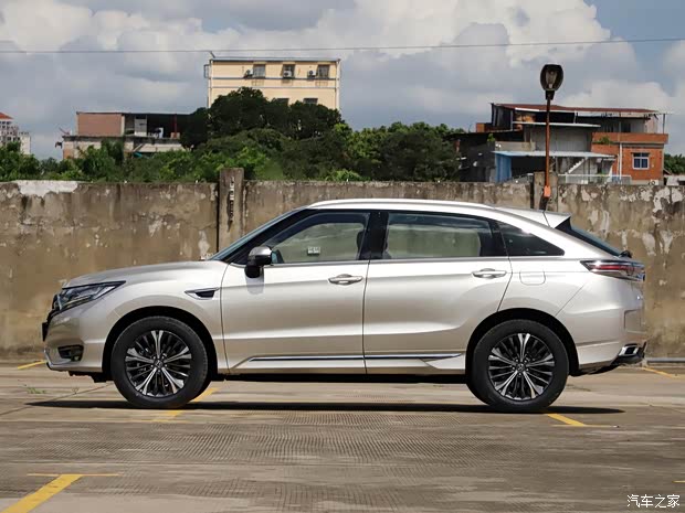 促本田urv促销优惠12万欢迎到店赏鉴