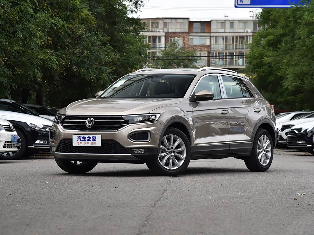 一汽-大众 t-roc探歌 2018款 230tsi dsg两驱进取型