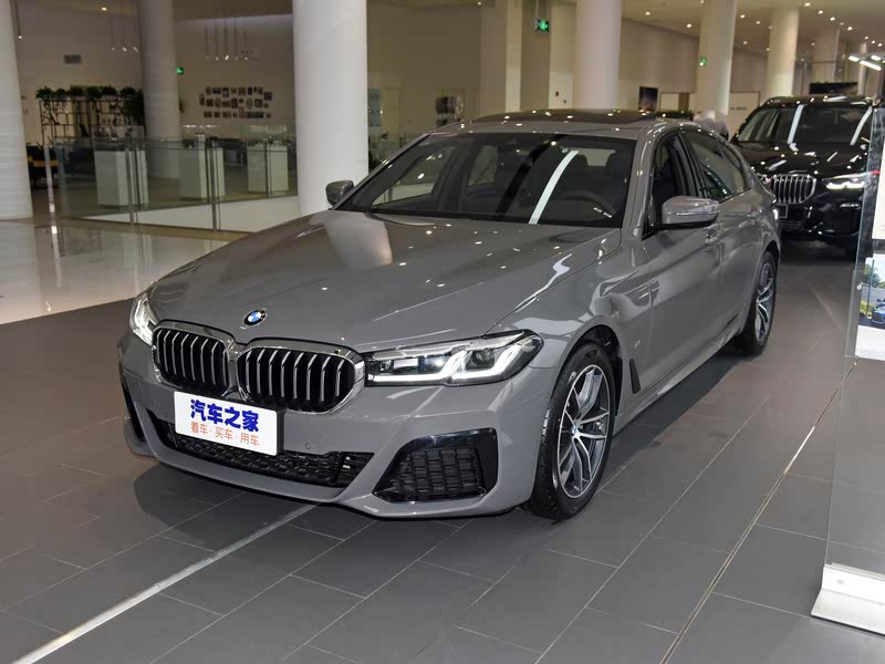 Бмв 525i 2021
