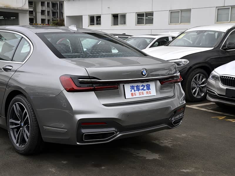 宝马(进口) 宝马7系 2019款 改款 730li m运动套装 冰河银 其它细节