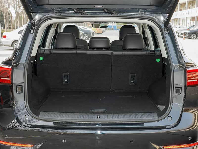 上汽集团 荣威rx5 max 2022款 2.0t 自动有为尊荣版