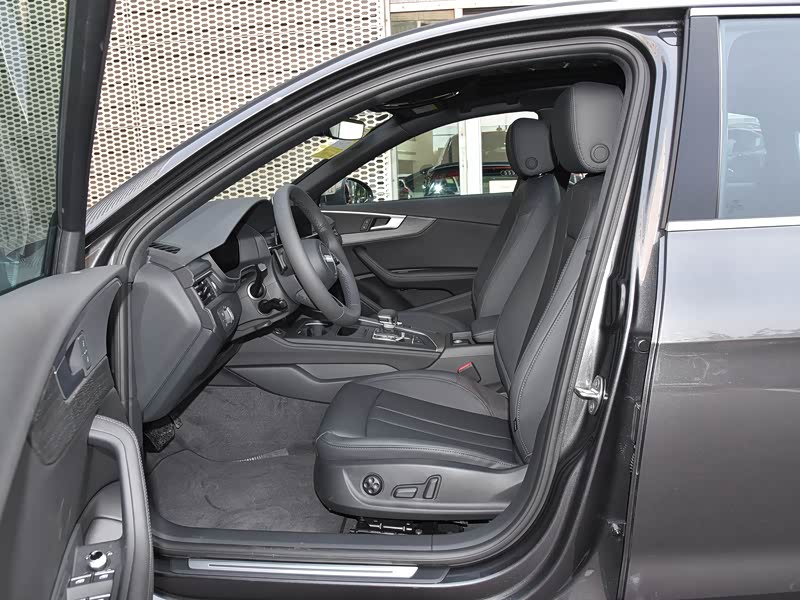 一汽-大众奥迪 奥迪a4l 2022款 40 tfsi 时尚致雅型