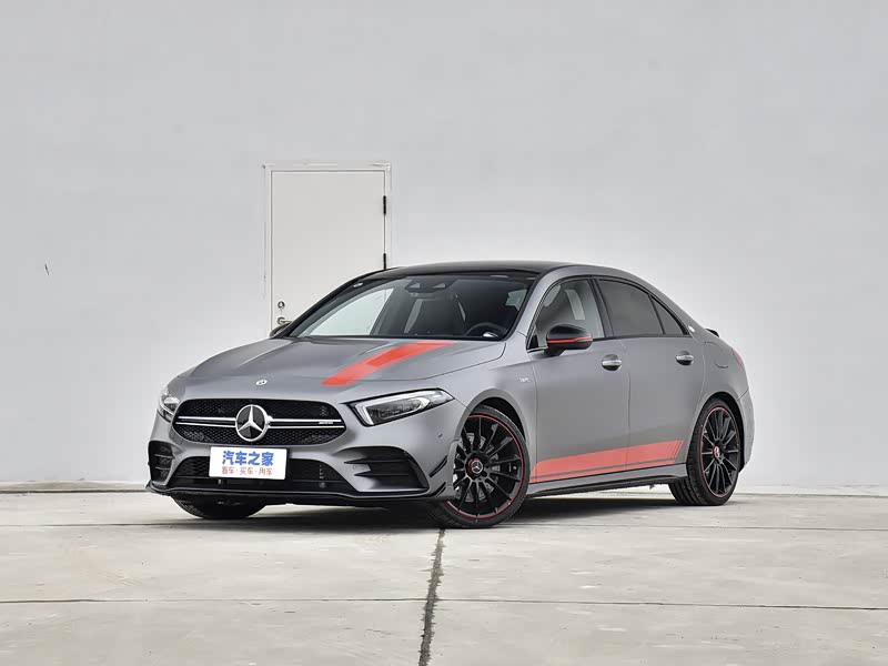 北京奔驰 奔驰a级amg 2022款 amg a 35 l 4matic 炽夜特别版