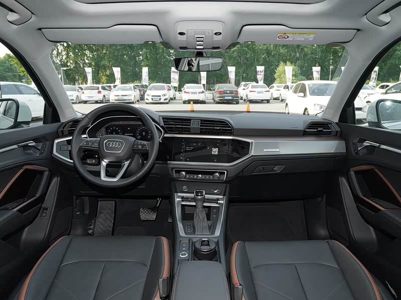 一汽-大众奥迪 奥迪q3 2020款 40 tfsi 时尚致雅型