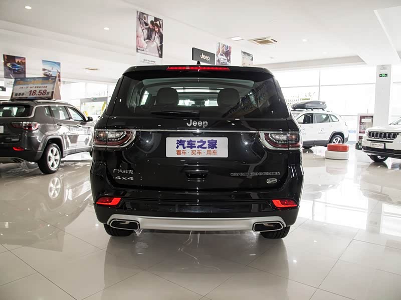 广汽菲克jeep 大指挥官 2018款 2.0t 四驱智享版 国vi