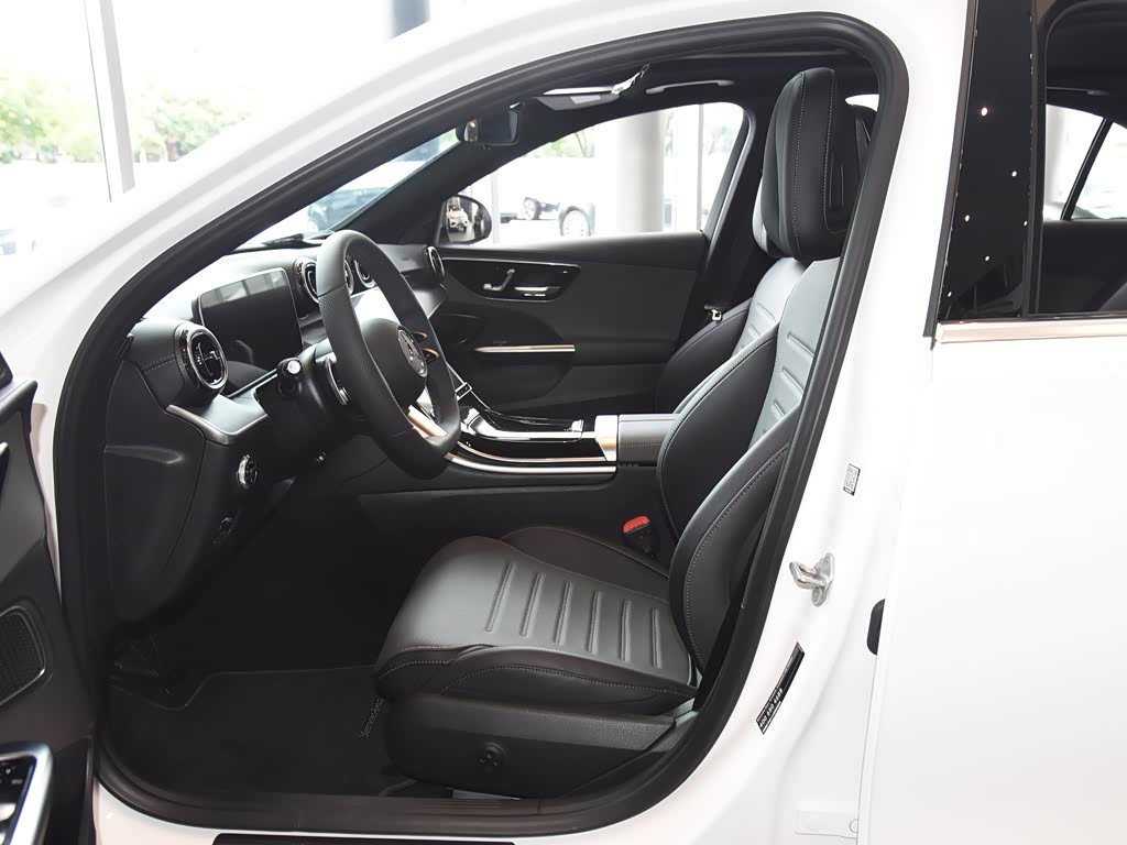 北京奔驰 奔驰c级 2022款 改款 c 200 l 运动版