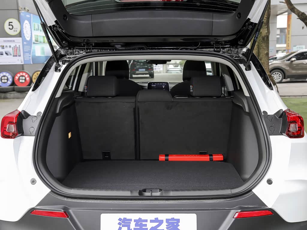 上汽通用别克 昂科拉 2021款 332t cvt精英型