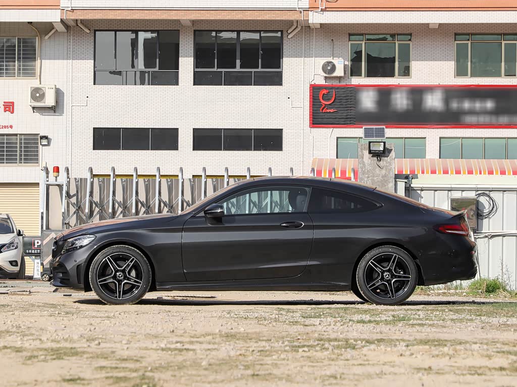奔驰(进口) 奔驰c级(进口) 2022款 改款 c 260 轿跑车