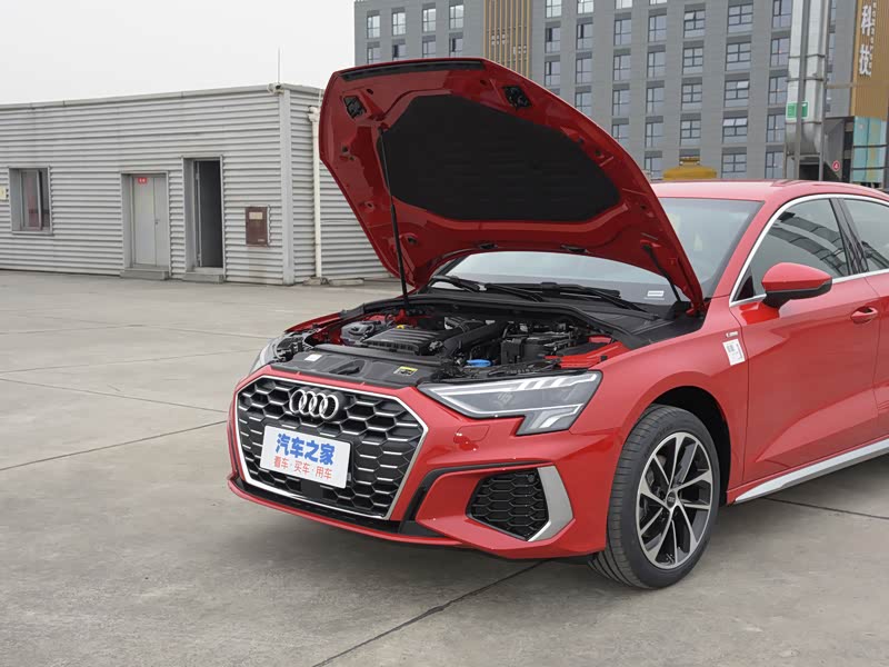 奥邦汽车>一汽奥迪>奥迪a3>2022款a3llimousine35tfsi进取运动型>探戈