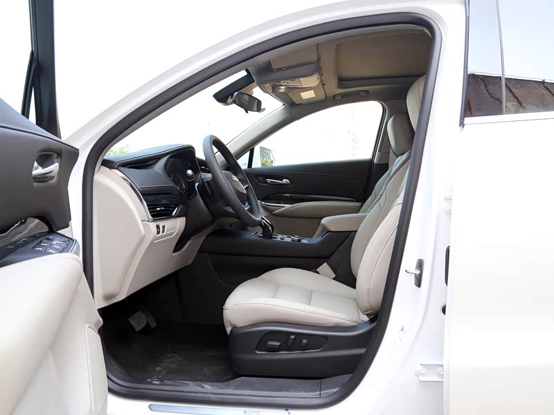 上汽通用凯迪拉克 凯迪拉克xt4 2022款 28t 两驱豪华型