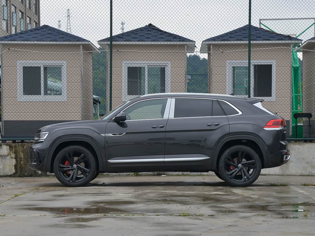 上汽大众 途昂x 2022款 530 v6 四驱尊崇旗舰版