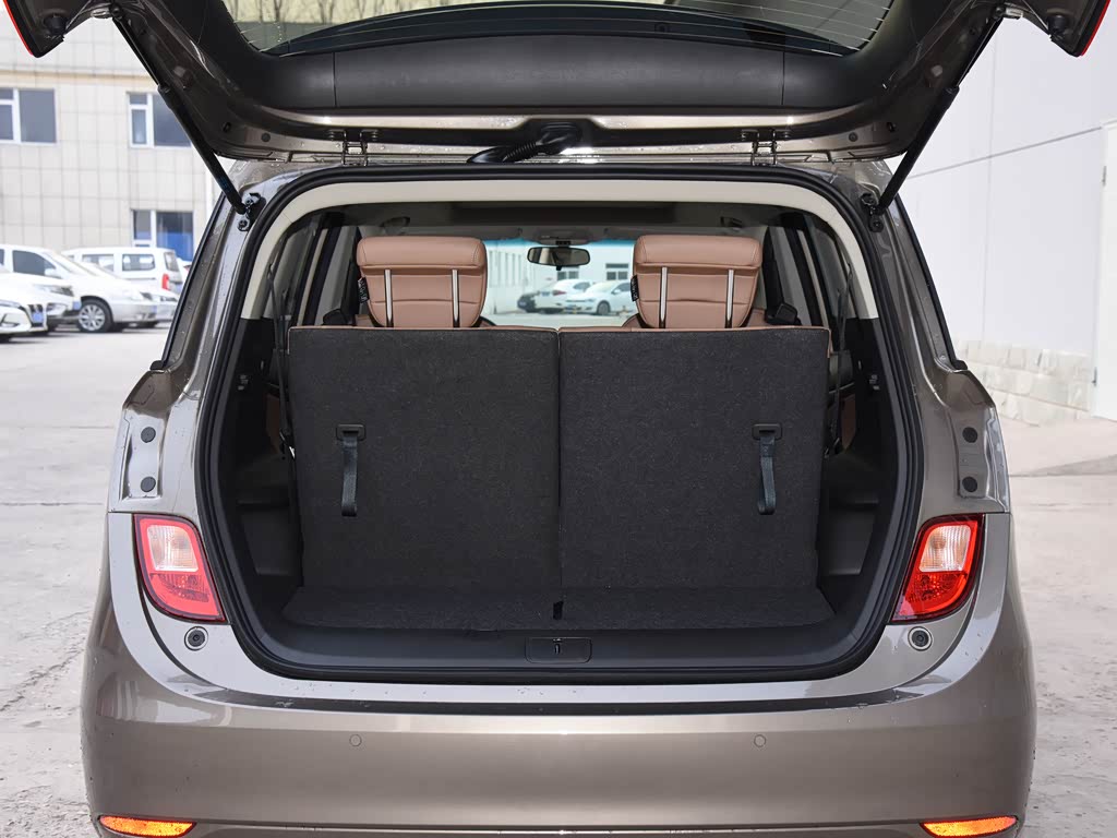 >上汽通用别克>别克gl6>2021款323t轻混动互联豪华型>车厢座椅>2021款