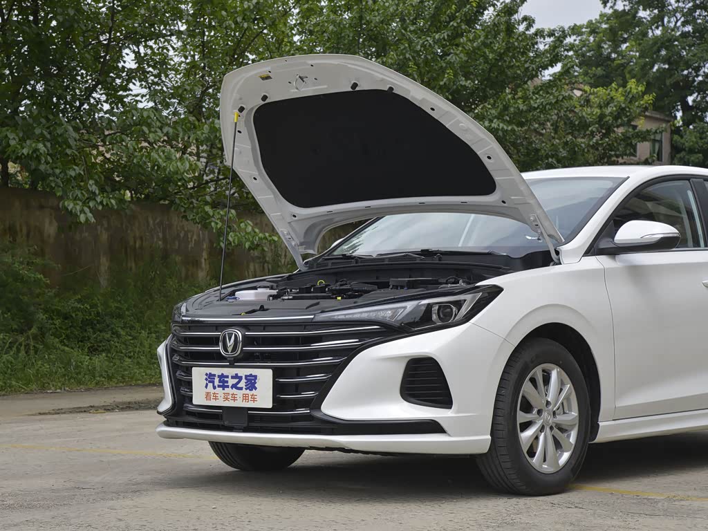 长安汽车 逸动 2022款 plus 1.6l gdi cvt精英型