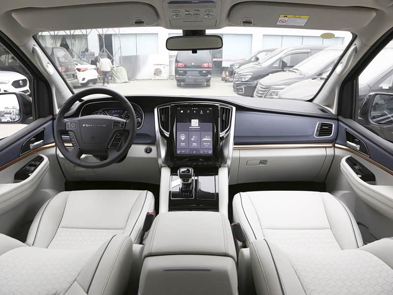 东风风行 风行m7 2022款 领爵款 2.0t 自动公爵版