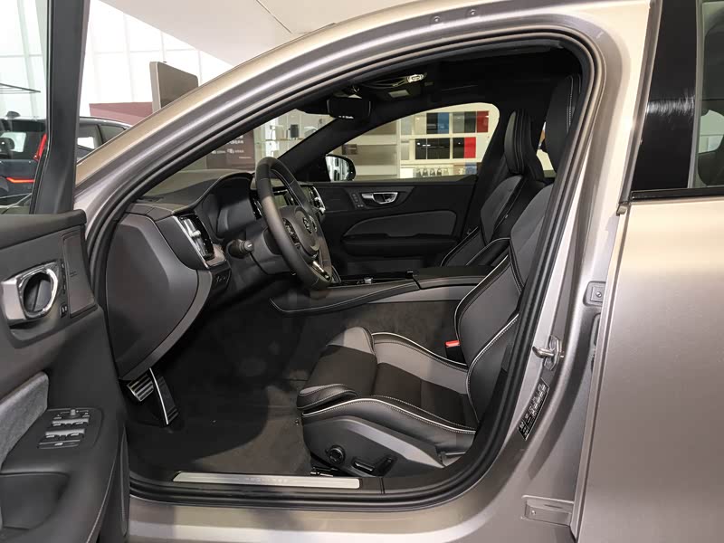 沃尔沃亚太 沃尔沃s60新能源 2021款 t8 e驱混动 四驱智雅运动版