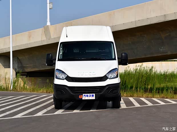 依维柯欧胜钜惠185万元欢迎赏鉴