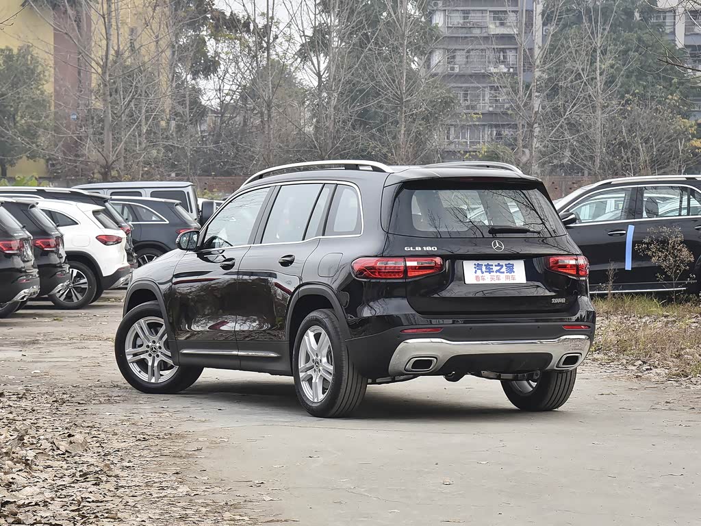 北京奔驰 奔驰glb 2022款 改款 glb 180 时尚型