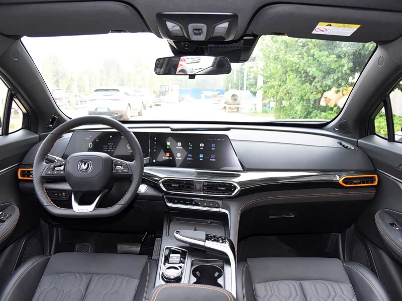 长安汽车 长安uni-t 2022款 1.5t 旗舰型