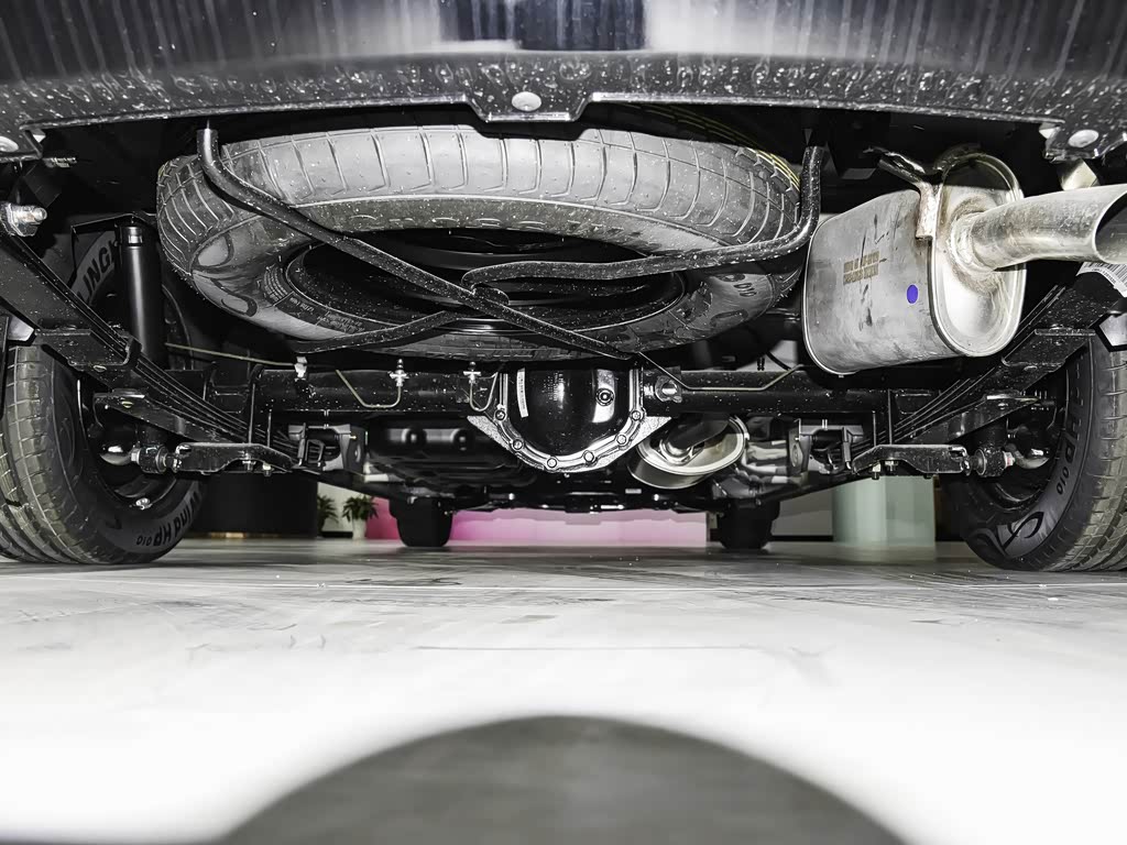 东风风行 菱智plus 2022款 旅行版 2.0l 手动舒适型 7座