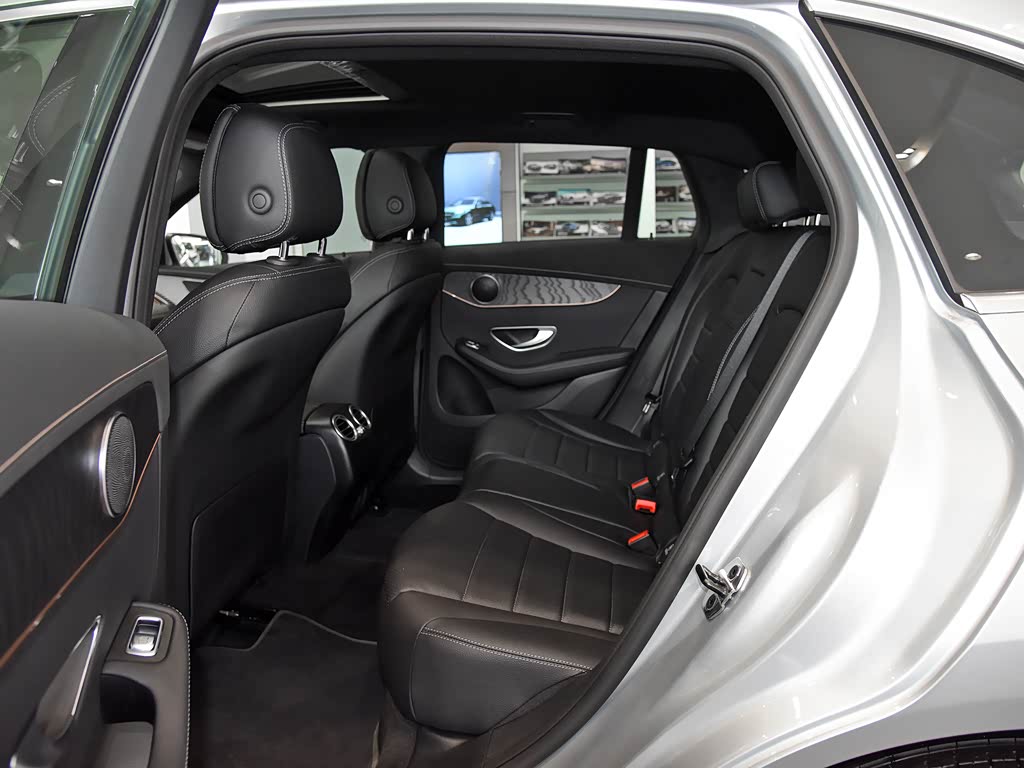 北京奔驰 奔驰eqc 2021款 eqc 400 4matic