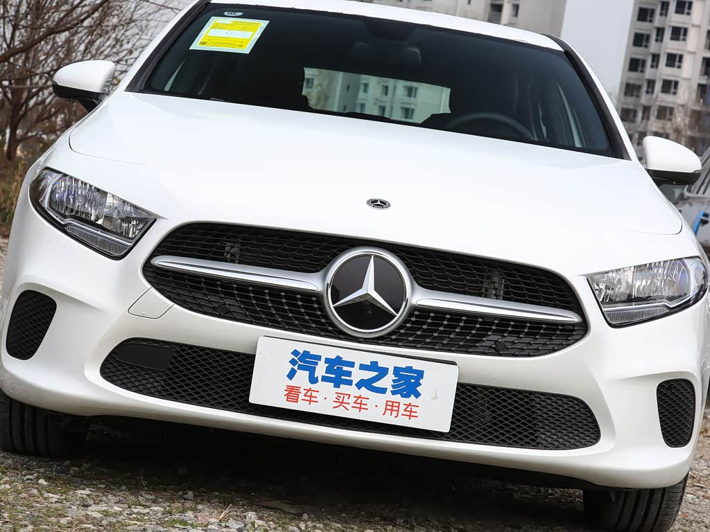 奔驰(进口) 奔驰a级(进口) 2022款 a 180