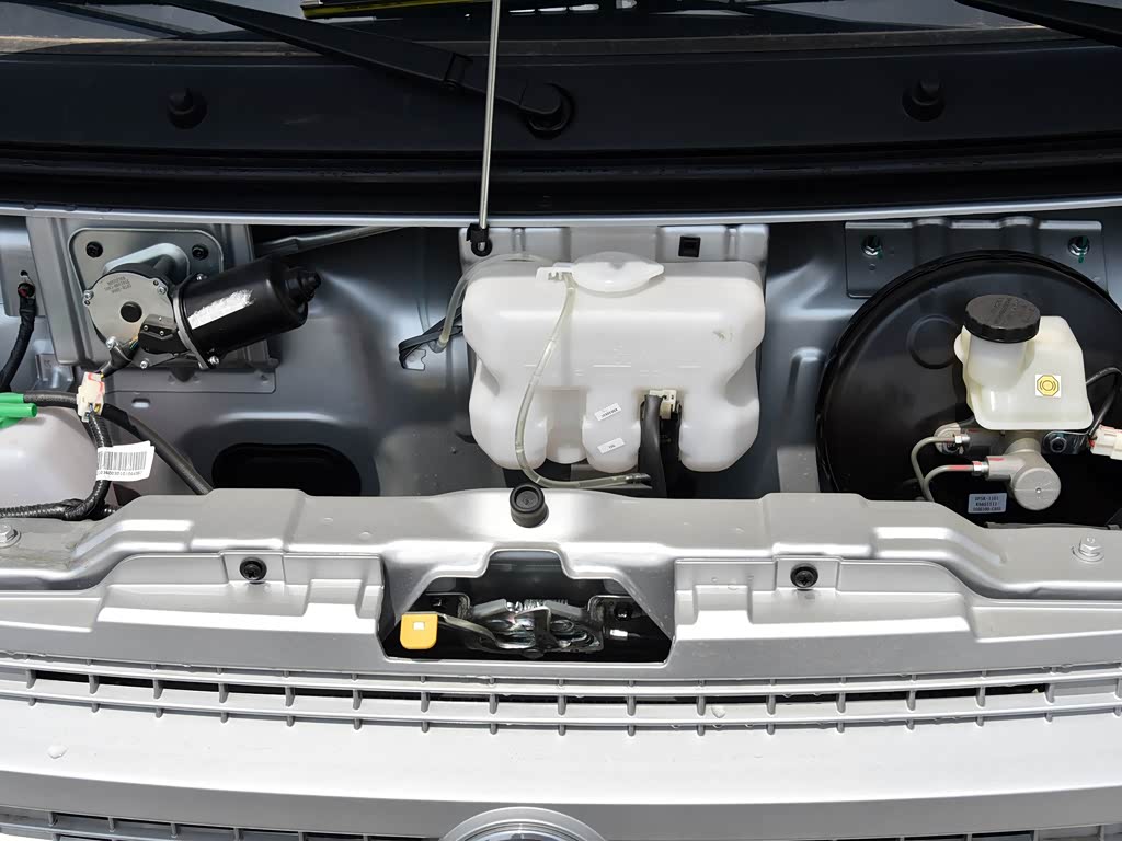 东风小康 东风小康c35 2019款 1.5l基本型Ⅱ厢车国vi dk15