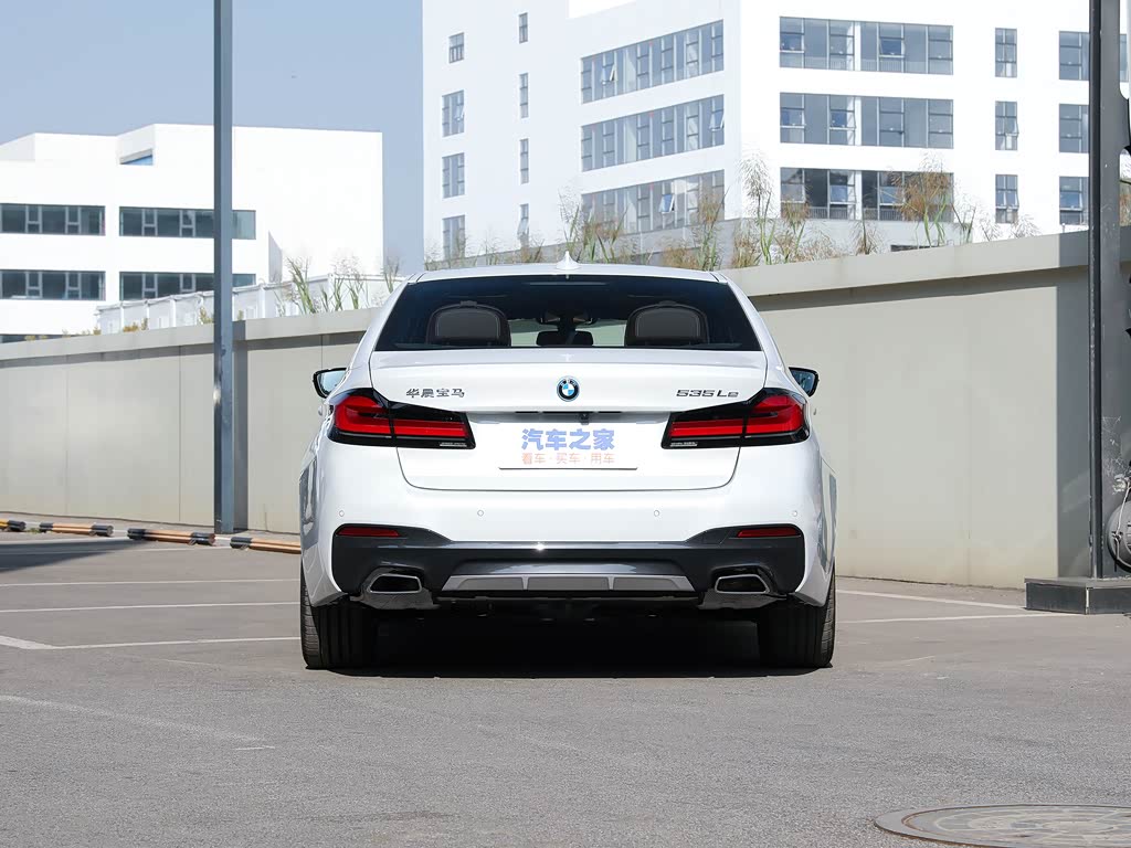 华晨宝马 宝马5系新能源 2022款 改款三 535le 先锋版m运动套装
