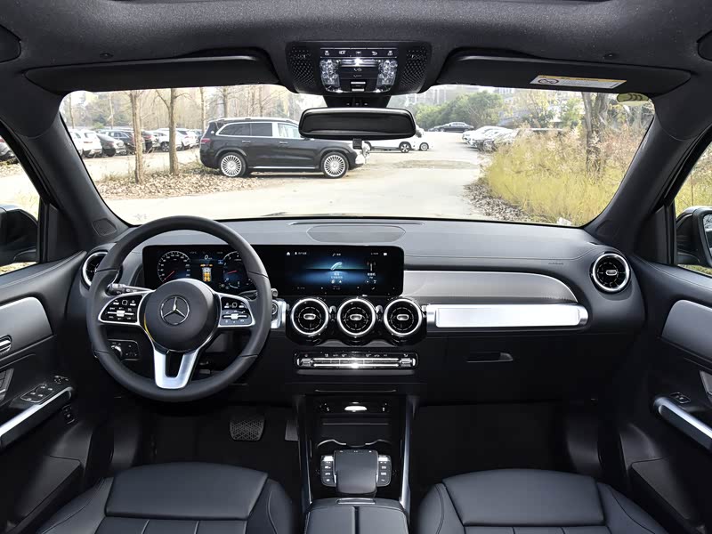 北京奔驰 奔驰glb 2022款 改款 glb 180 时尚型