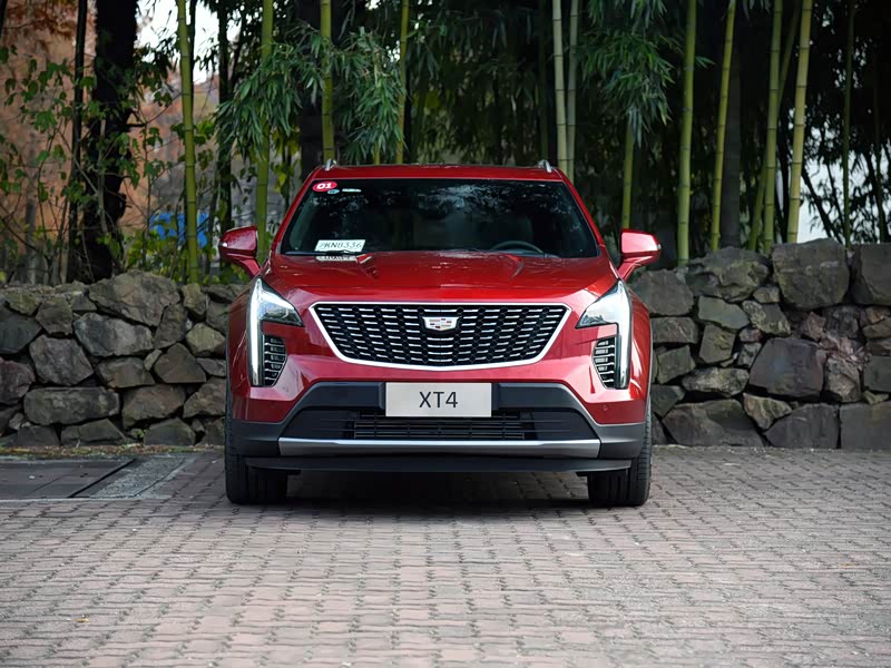 上汽通用凯迪拉克 凯迪拉克xt4 2022款 28t 四驱铂金型
