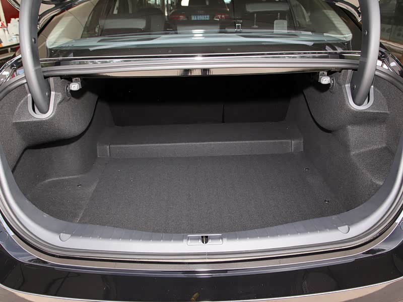 一汽红旗 红旗h5 2020款 1.8t 自动智联旗韵版