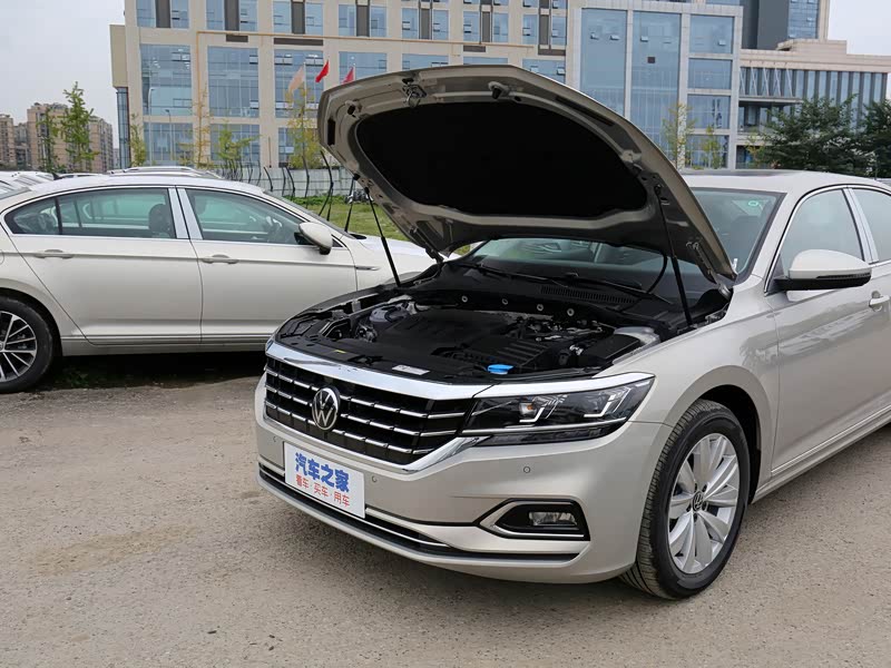 上汽大众 帕萨特 2020款 改款 330tsi 精英版 国vi